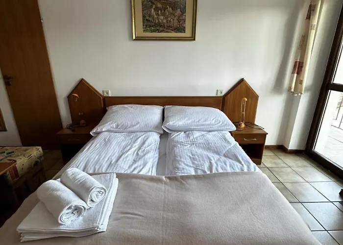 Ramzes 2 Pensión 3*