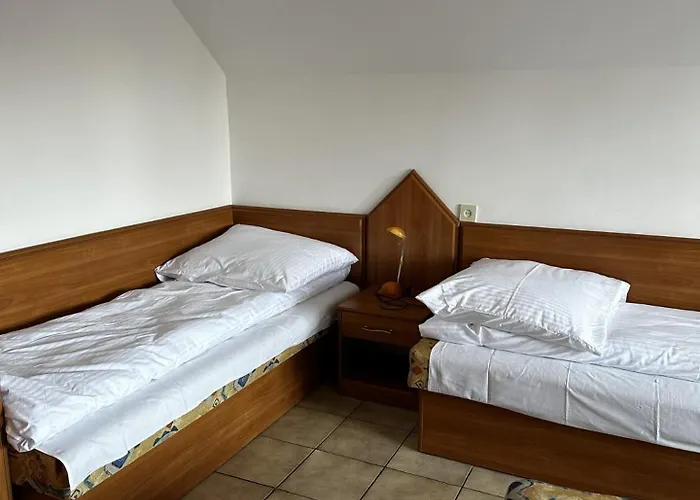 Ramzes 2 Pensión 3*