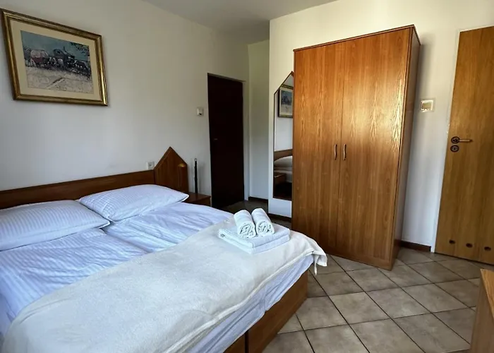 Ramzes 2 Pensión 3*